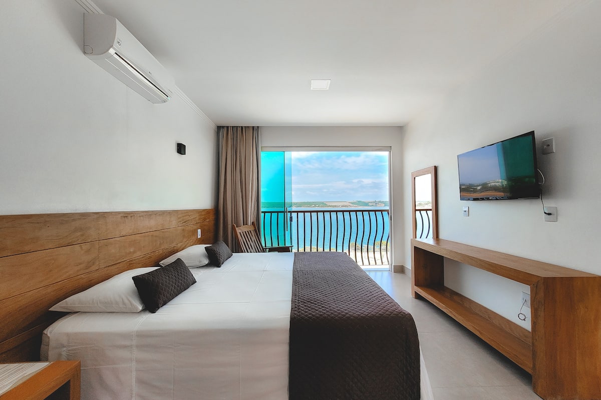 Superior Suite, 1 Bedroom, Partial Lake View | 1 bedroom, minibar, blackout drapes, free WiFi