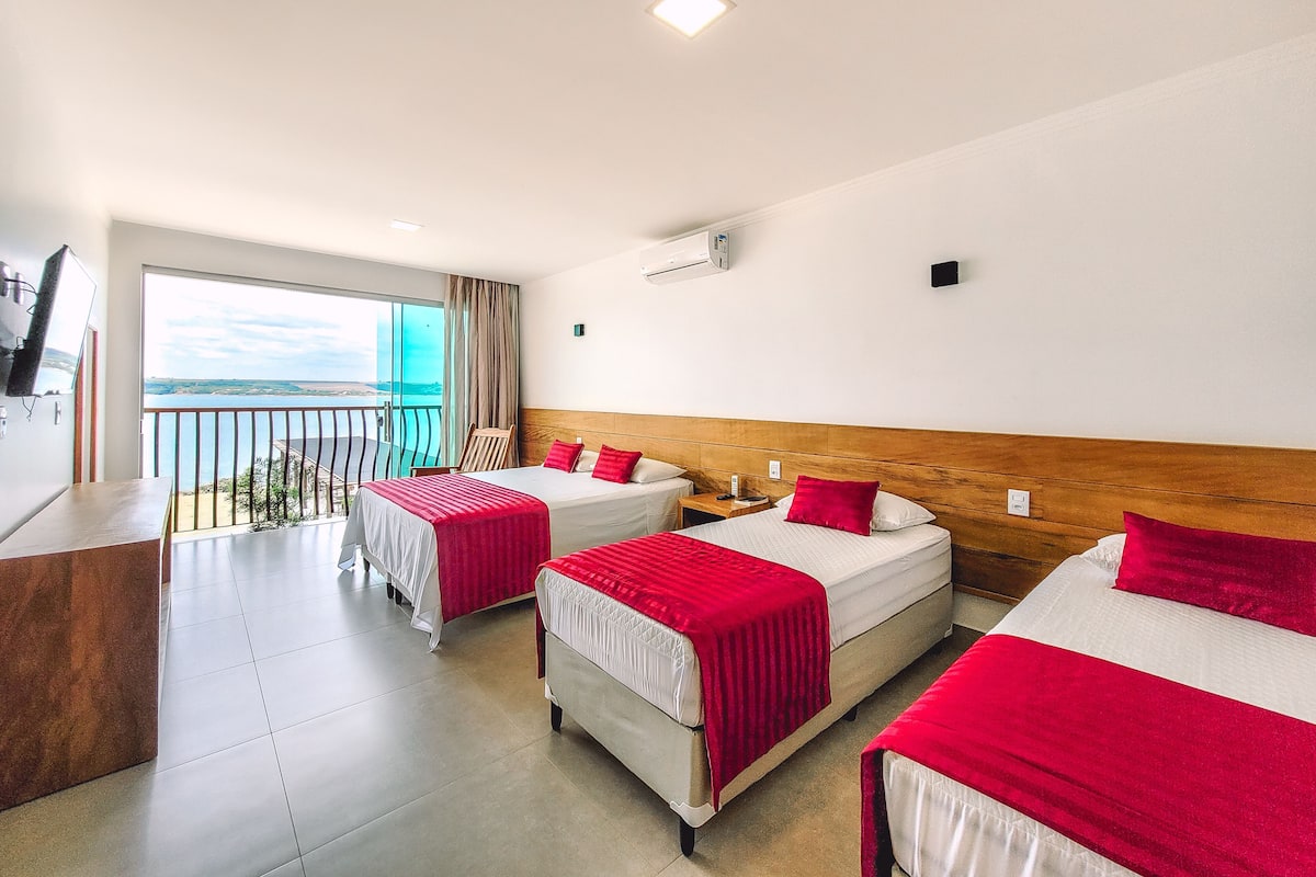 Deluxe Suite, 1 Bedroom, Partial Lake View, Ground Floor | 1 bedroom, minibar, blackout drapes, free WiFi