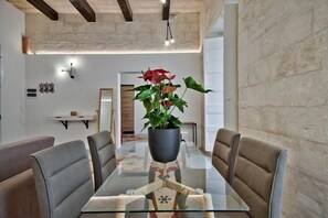Apartment, 1 Bedroom (1) | Living area