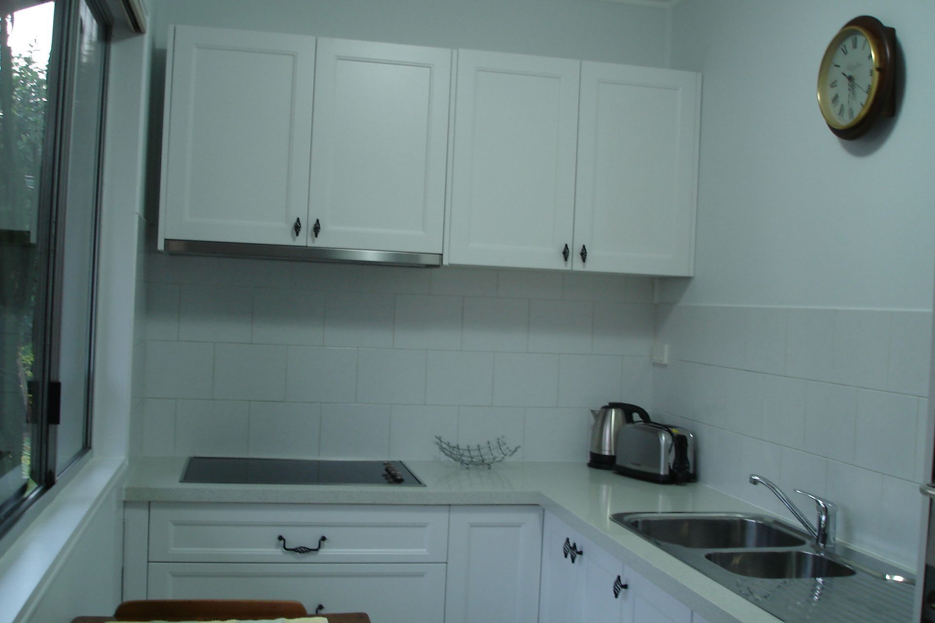 Fully Furnished Self Contained Guest House — image 9