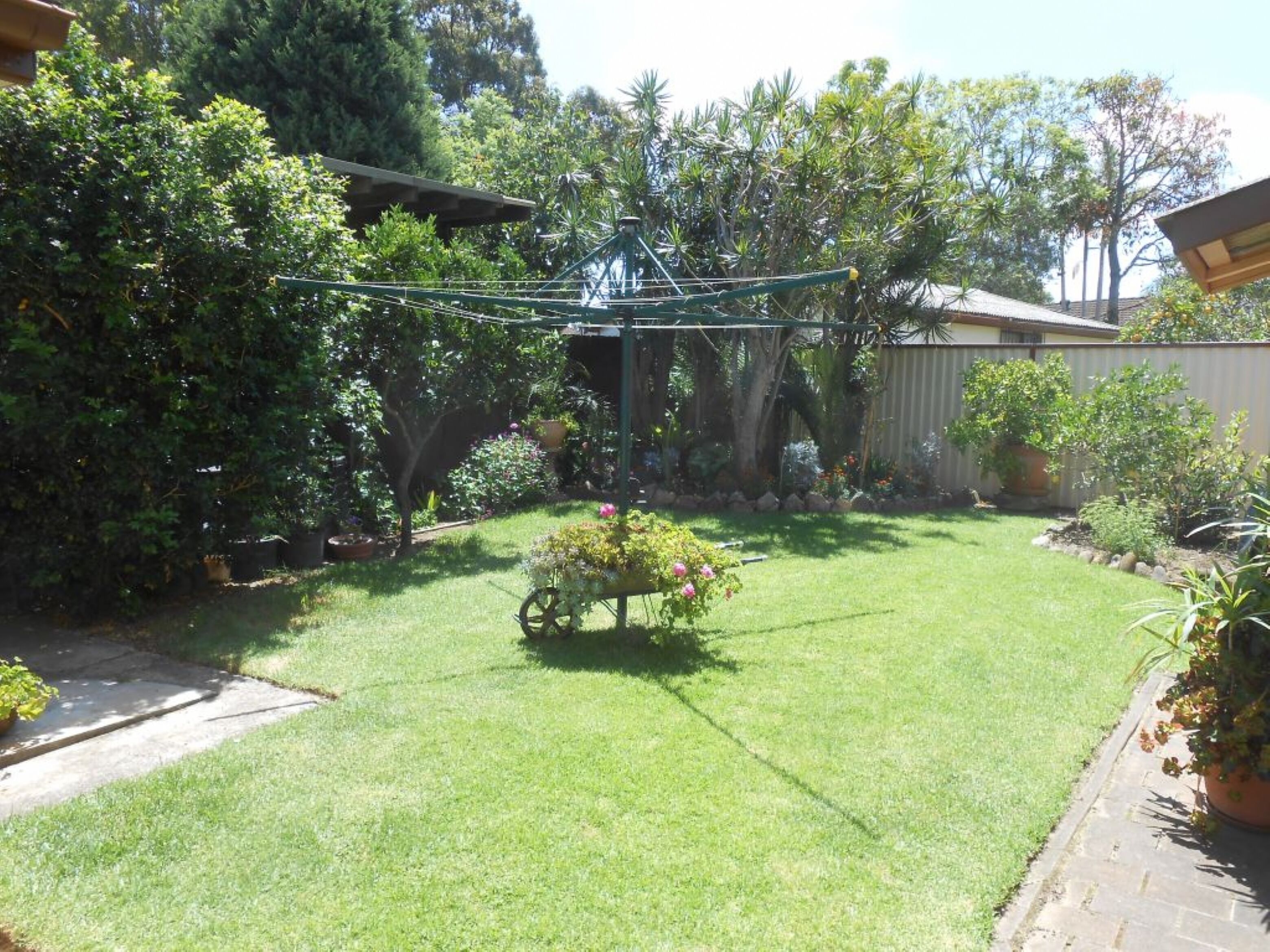 Fully Furnished Self Contained Guest House — image 17