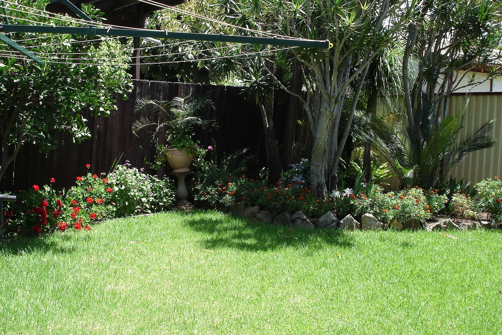 Fully Furnished Self Contained Guest House — image 18