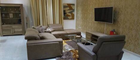 Luxury Apartment | Executive lounge