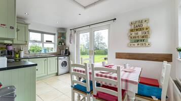 Cottage, Ensuite, Mountain View | Miscellaneous