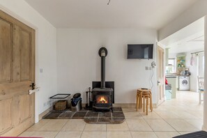 Cottage, Ensuite, Mountain View | Lounge