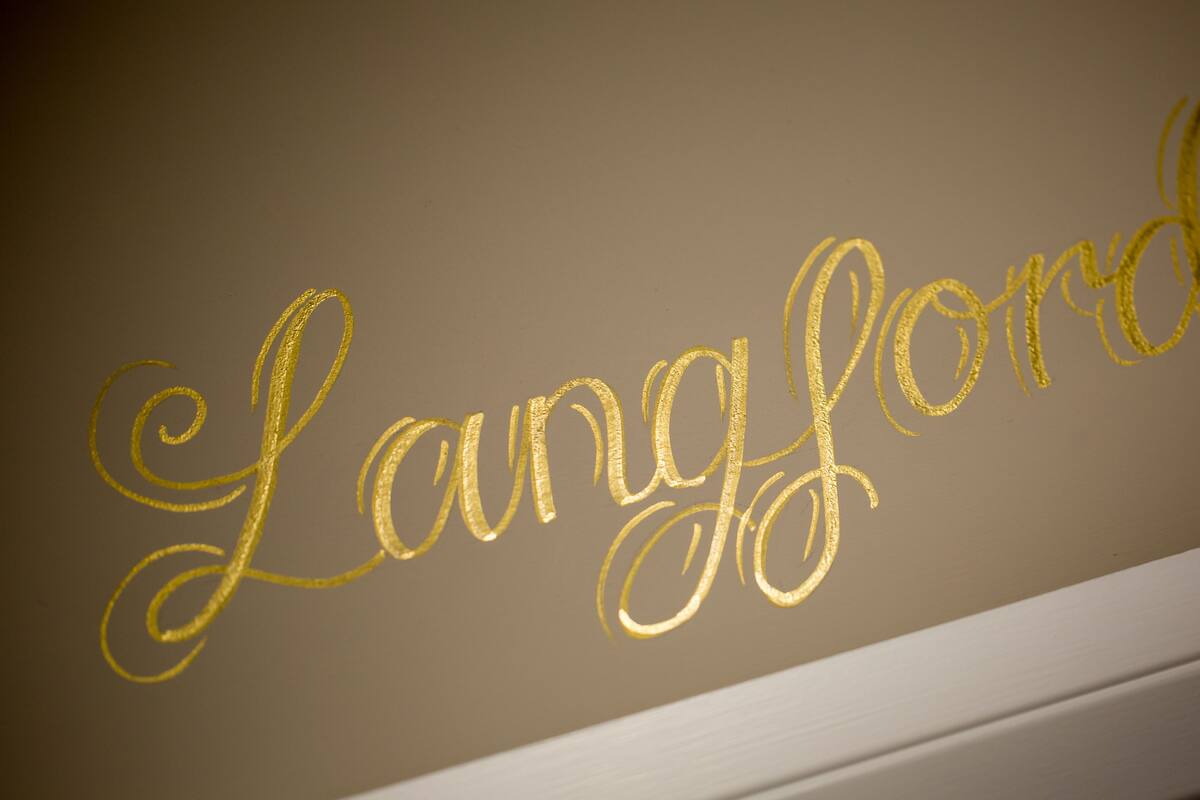 Langford | Desk, soundproofing, iron/ironing board (on request), WiFi (free)