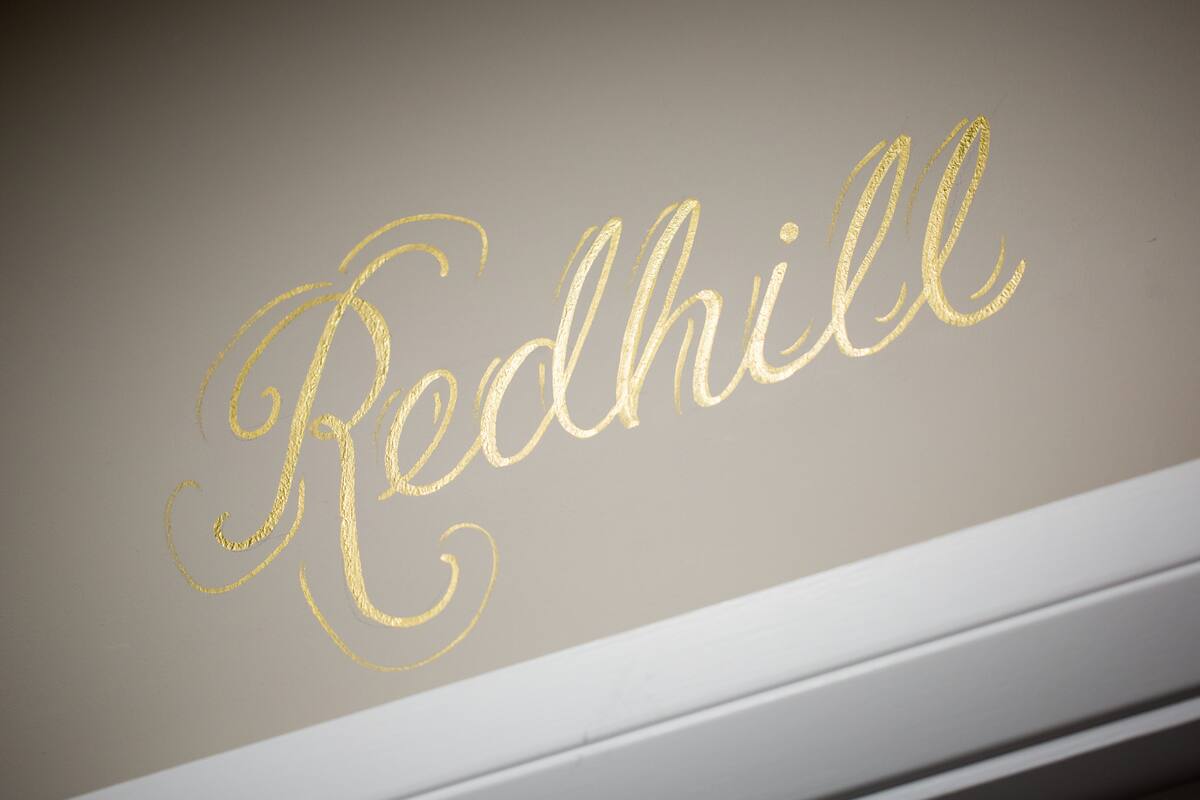 Redhill (Private External Bathroom) | Desk, soundproofing, iron/ironing board (on request), WiFi (free)