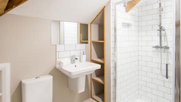 The Loft Room | Bathroom | Free toiletries, hair dryer, towels