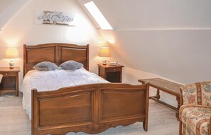 3 Schlafzimmer, Reisekinderbett, kostenloses WLAN, Bettwäsche