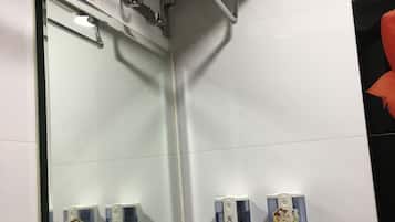 Regadera, regadera tipo lluvia, amenidades de baño gratuitas