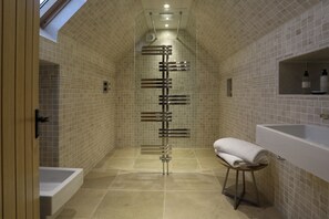 Suite ( Blenheim) | Ropa de cama hipoalergénica, wifi gratis, ropa de cama