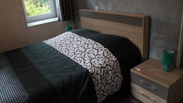 Double Room | Individually decorated, individually furnished, laptop workspace