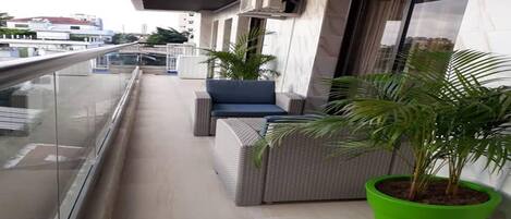 Elite Apartment | Terrace/patio