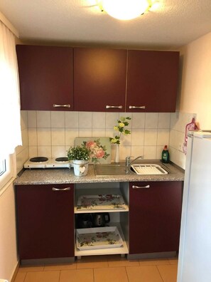 Réfrigérateur, micro-ondes