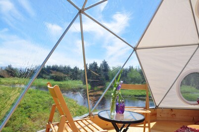 Cúpula de castor en Cabot Shores Wilderness Resort