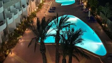 Front of property – evening/night