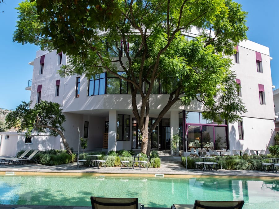 Seasonal outdoor pool, pool loungers