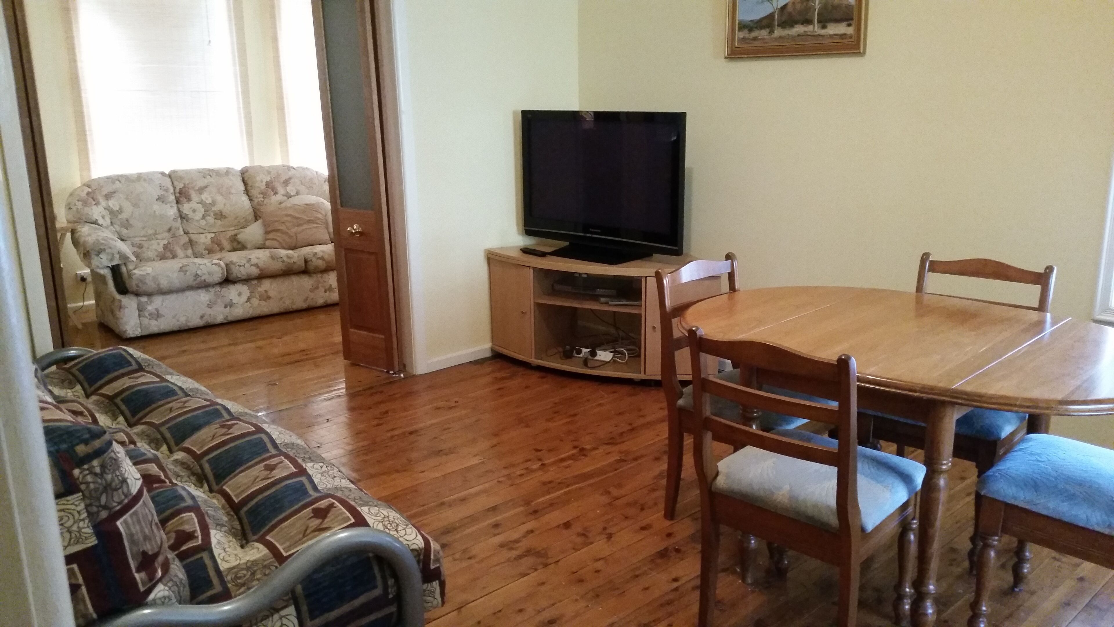 \"Torakina\"4 Pether St Talbingo  — image 2