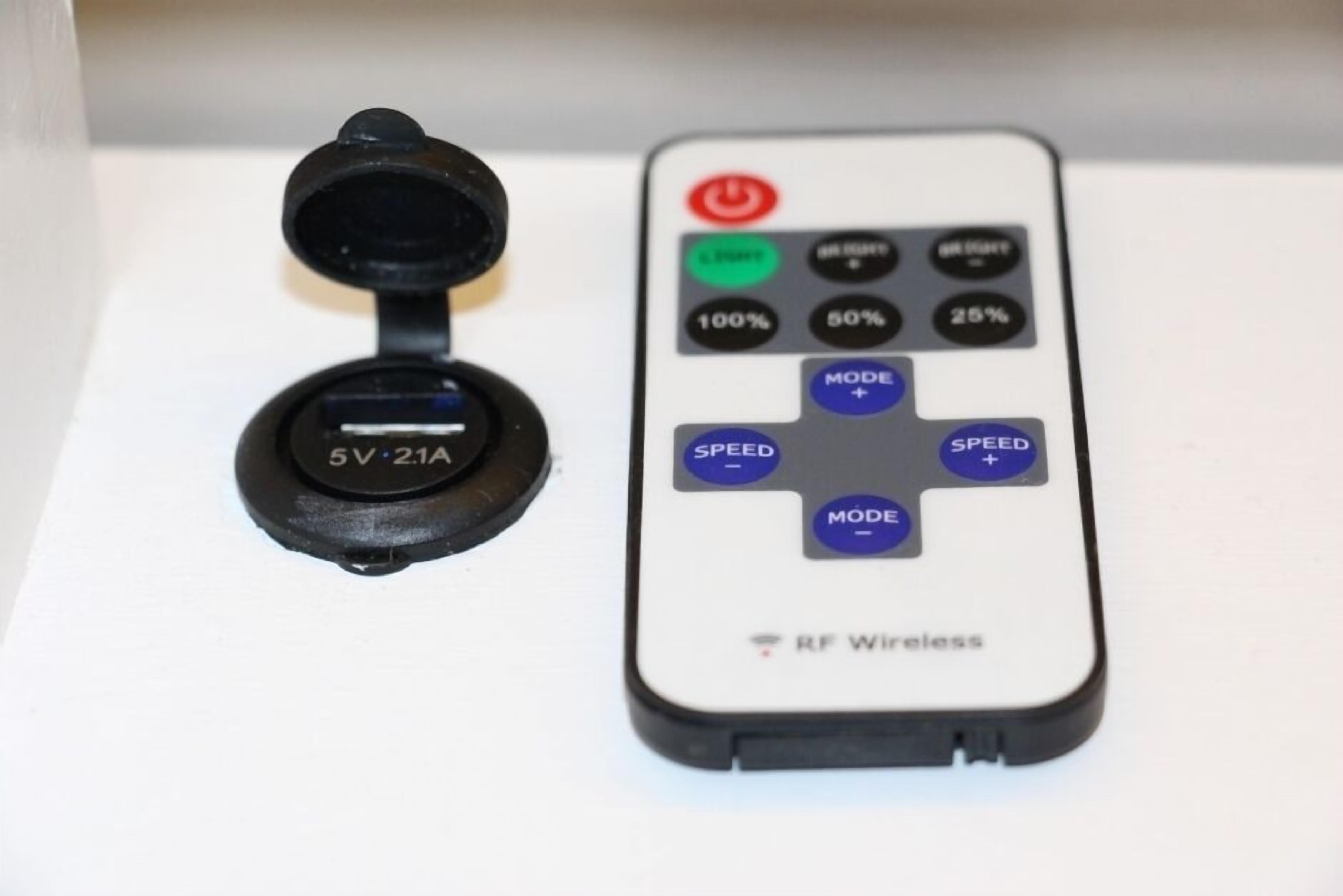 Un control remoto con botones etiquetados 'MODE', 'SPEED' y 'RF Wireless'.