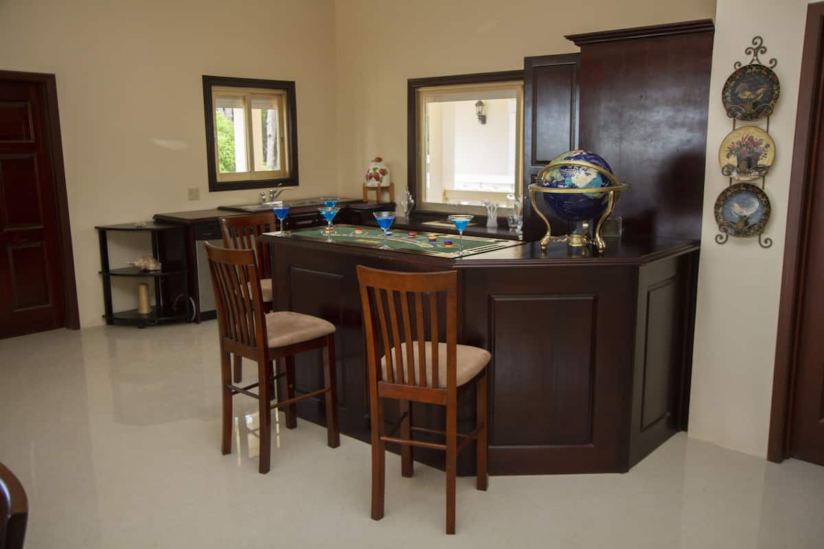 fridge, oven, stovetop, blender