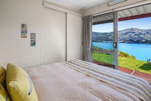 1 bedroom, iron/ironing board - Hector's Tiny House - Akaroa Holiday Home (Duvauclle,Robinson's Bay)