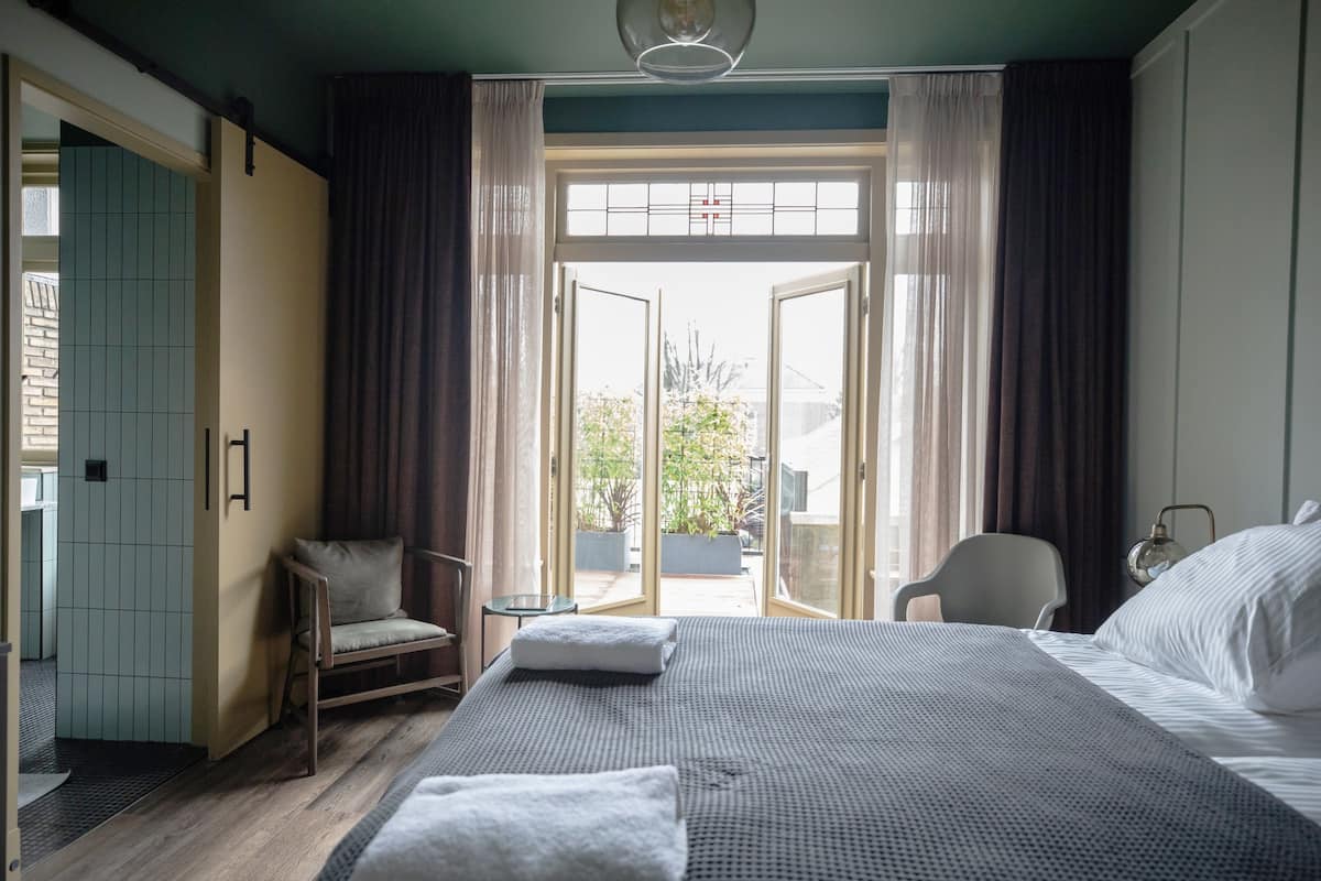 Suite, Terrace | 1 bedroom, minibar, free WiFi, bed sheets