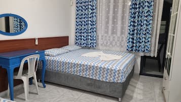 Free WiFi, bed sheets