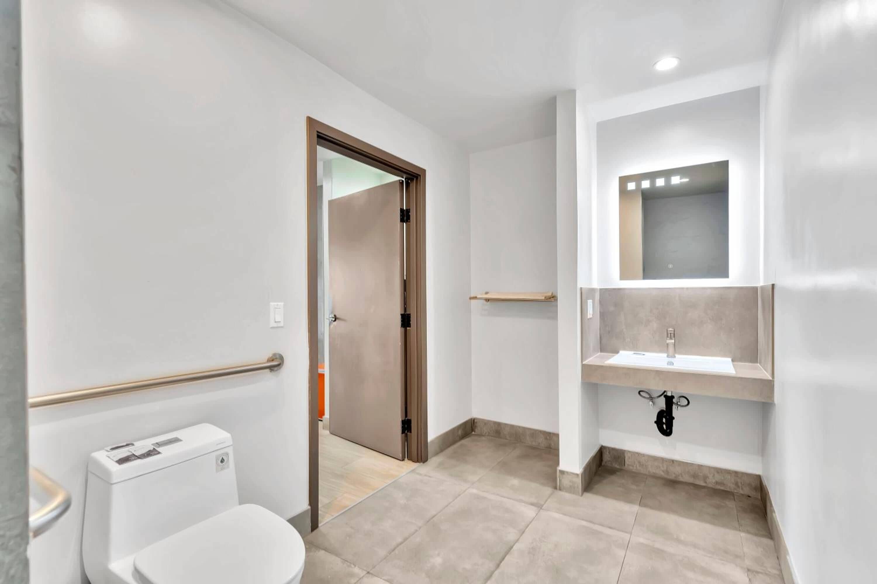 Shower, free toiletries, slippers, towels