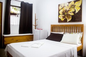 Quadruple Room (Alemanha) | View from room - Hospedaria Cantinho de Minas (Cabo Frio)