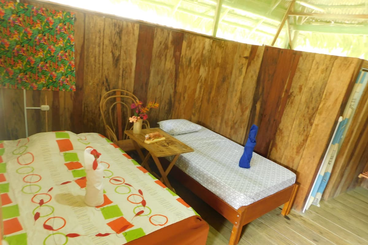 Traditional Twin Room, 4 Bedrooms