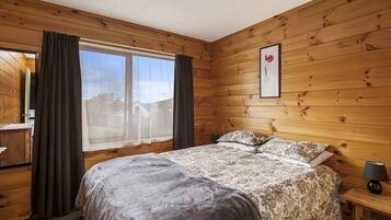 4 chambres, fer et planche à repasser, Wi-Fi, draps fournis