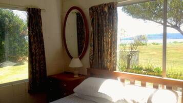 4 chambres, fer et planche Ă repasser, draps fournis