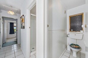 Bañera, secador de pelo