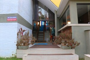 Entrada de la propiedad