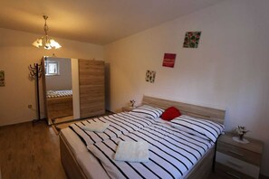 2 bedrooms, free WiFi, bed sheets - Apartment Zinka A4 (Silo - island Krk)