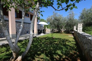 Outdoor dining - Apartment Zinka A4 (Silo - island Krk)