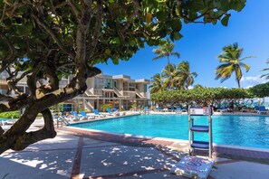 Alberca al aire libre 