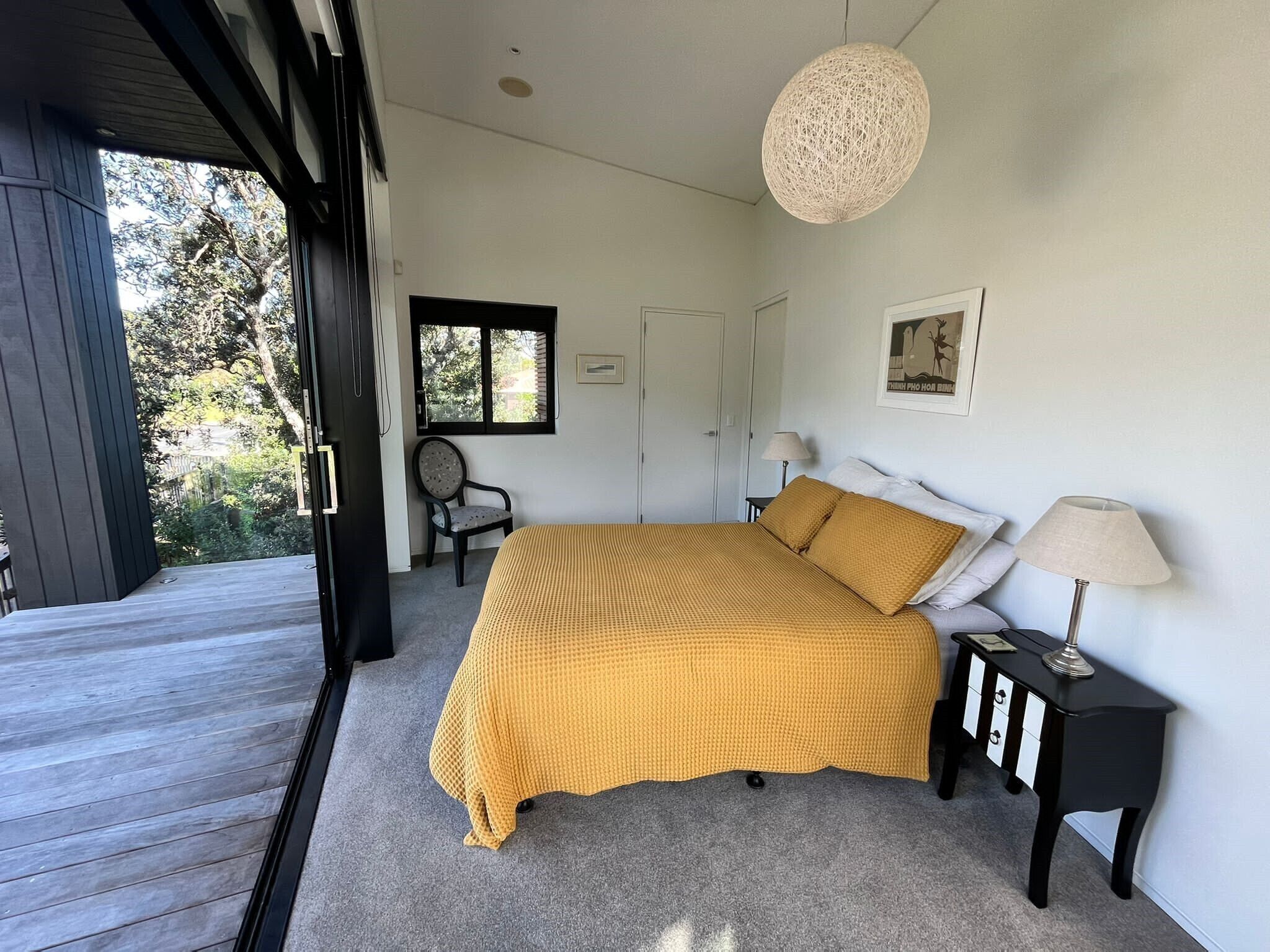 2 bedrooms, iron/ironing board, travel cot, WiFi