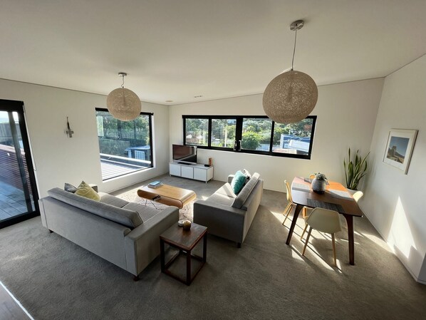 TV, DVD player, stereo