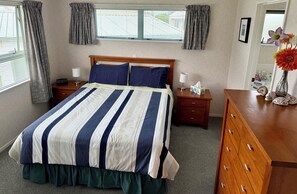 3 Schlafzimmer, Bügeleisen/Bügelbrett, WLAN