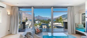 Diamond Villa  CBD Central Location  Garage