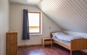 4 bedrooms, free WiFi, bed sheets