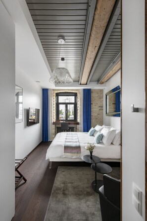 Decoración personalizada, muebles diferentes y escritorio