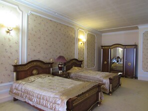 LED TV - Mir Abdullo (Samarkand)