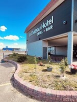 Fachada de la propiedad