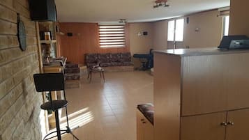 Apartemen, 2 kamar tidur | Area keluarga | Perapian