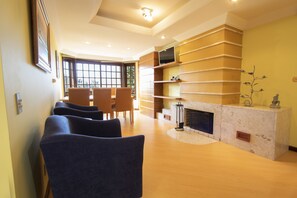 Apartment | Living area