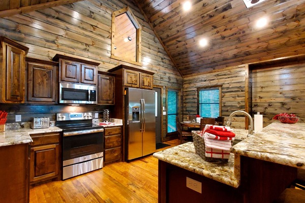 Frigorífic, microones, forn i placa de cuina