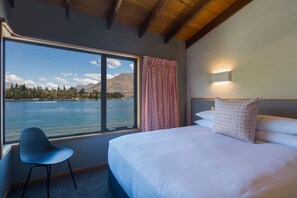 3 bedrooms, premium bedding, iron/ironing board, free WiFi