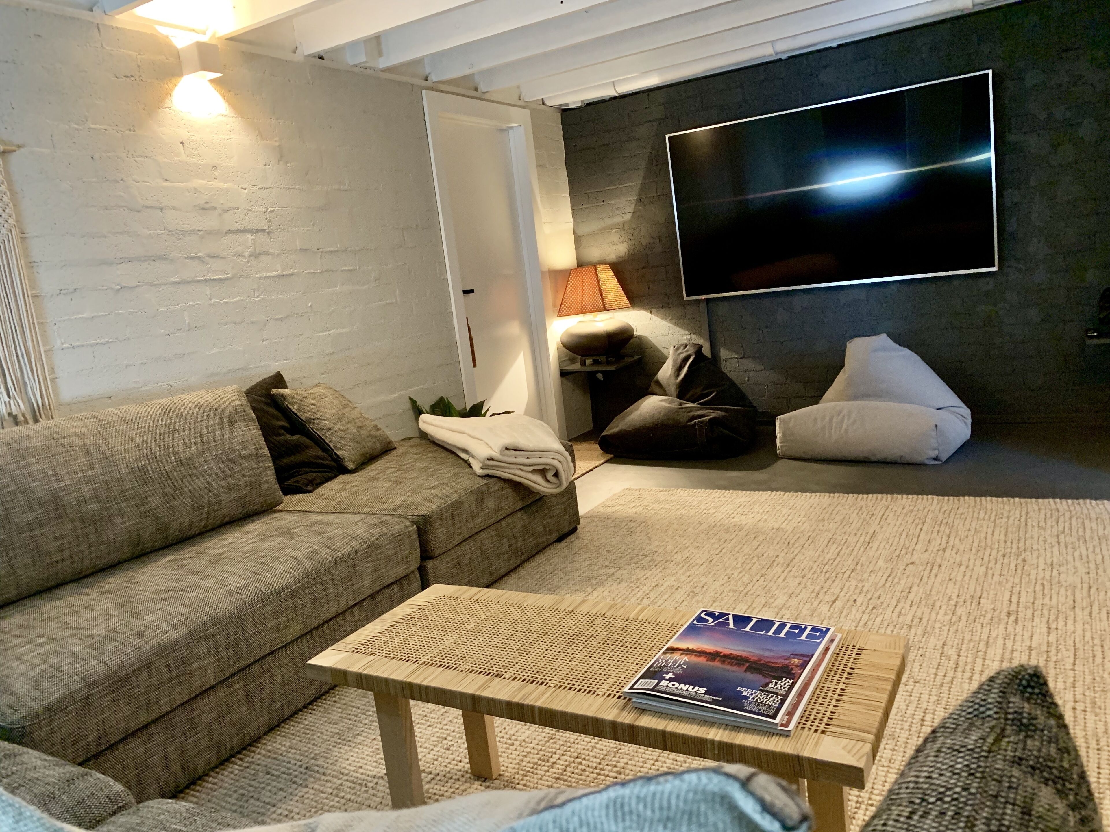 The Admiral Riverside Studio 1 - Waterfront Accommodation in the Goolwa Township — image 9